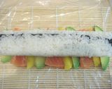 Foto del paso 7 de la receta: Sushi uramaki arcoiris