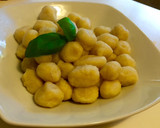 Foto del paso 4 de la receta: Gnnochis con salsa boloñesa y setas