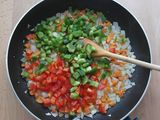Tosta de lomo y verduras con salsa barbacoa