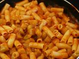 Macarrones con berenjenas y tomate