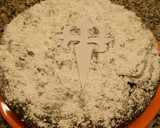 Foto del paso 6 de la receta: Tarta de santiago con almendra y chocolate
