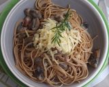 Foto del paso 6 de la receta: Spaghetti con boletus y queso cheddar maduro