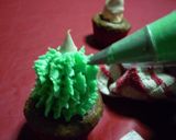 Foto del paso 10 de la receta: Cupcakes navideños caseros