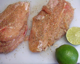 Foto del paso 2 de la receta: Pechugas de pollo con lima al orégano