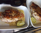 Foto del paso 3 de la receta: Pechugas de pollo con lima al orégano