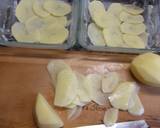 Foto del paso 2 de la receta Pastel de salmón y patatas al horno