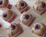 Foto del paso 6 de la receta: Pastelitos navideños de tres harinas al aroma de limón y canela