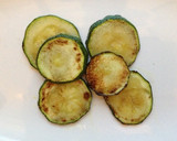 Foto del paso 4 de la receta: Pincho de angulas del monte sobre la cebolla pochada y mostaza