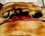 Foto del paso 3 de la receta: Tarta de jamón, queso, tomate y aceitunas