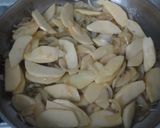 Foto del paso 3 de la receta: Codillos con salsa de Oporto y frutos de Navidad