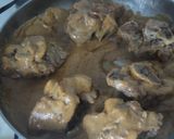 Foto del paso 6 de la receta: Codillos con salsa de Oporto y frutos de Navidad