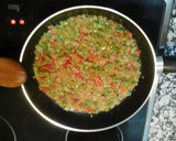 Foto del paso 1 de la receta: Tallarines con atún al curry