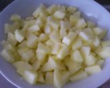 Foto del paso 1 de la receta: Tortilla de patatas con cebolla y pimientos