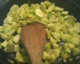 Foto del paso 2 de la receta: Cuscus con verduras y pasas