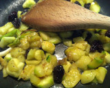 Foto del paso 5 de la receta: Cuscus con verduras y pasas