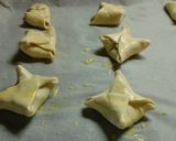 Foto del paso 4 de la receta: Saquitos de hojaldre rellenos de queso, conserva y nueces