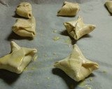 Foto del paso 4 de la receta: Saquitos de hojaldre rellenos de queso, conserva y nueces