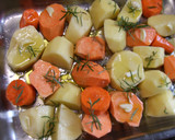 Foto del paso 1 de la receta: Pollo de corral relleno con tubérculos asados