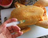 Foto del paso 2 de la receta: Pollo de corral relleno con tubérculos asados