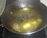 Foto del paso 3 de la receta: Rape con caldo de pescado y leche