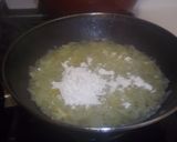 Foto del paso 5 de la receta: Rape con caldo de pescado y leche
