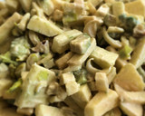 Foto del paso 2 de la receta: Ensalada de Navidad con salsa golf