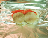 Foto del paso 4 de la receta: Papillote de merluza con salsa de "misomayo"