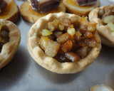 Foto del paso 3 de la receta: Tartaletas de butifarra blanca y manzana