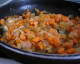 Foto del paso 4 de la receta: Solomillo relleno en salsa de vino moscatel