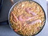 Paella de arroz con mariscos