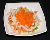 Foto del paso 3 de la receta: Ensalada de cangrejo y bonito