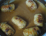 Foto del paso 6 de la receta: Muslitos de pollo rellenos en salsa de verduras