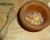 Foto del paso 2 de la receta: Pechuga de pollo en témpura de anacardos