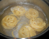 Foto del paso 1 de la receta: Tagliatelle con calabacín y champiñones