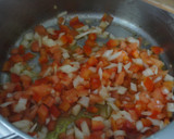 Foto del paso 1 de la receta: Potaje de garbanzos, tintorera y langostinos