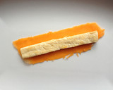 Foto del paso 8 de la receta: Carpaccio de calabaza relleno de pechuga de pollo acompañado de reducción de soja y mandarina