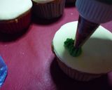 Foto del paso 3 de la receta: Cupcakes decorados para cumpleaños