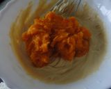 Foto del paso 4 de la receta: Corona de calabaza y piñones casera