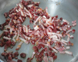Foto del paso 1 de la receta: Arroz con jamón, beicon y sobrasada