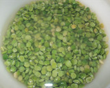 Foto del paso 1 de la receta: Arvejitas partidas guisadas