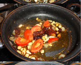 Foto del paso 3 de la receta: Caldereta de rape y bacalao