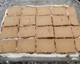 Foto del paso 4 de la receta: Tarta de galletas y crema de chocolate blanco