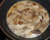 Foto del paso 3 de la receta: Tortilla de setas cultivadas a las finas hierbas
