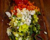 Foto del paso 2 de la receta: Filet de pescado en salsa con langostinos