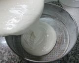 Foto del paso 3 de la receta: Bizcocho húmedo con cubanitos bañados en chocolate