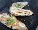 Foto del paso 4 de la receta: Pechugas con ajos tiernos
