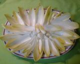 Foto del paso 1 de la receta: Ensalada de endibias, nueces y roquefort 