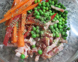 Foto del paso 2 de la receta: Cerdo mechado con huevos, beicon y verduras