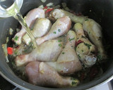Foto del paso 3 de la receta: Ñoquis con muslitos a la cerveza