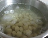 Foto del paso 5 de la receta: Ñoquis con muslitos a la cerveza